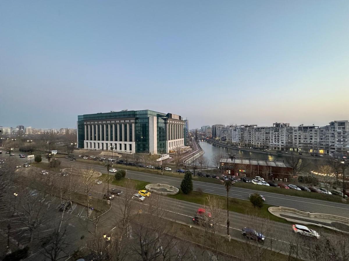 Unirii Lake Tribunal 布加勒斯特 外观 照片