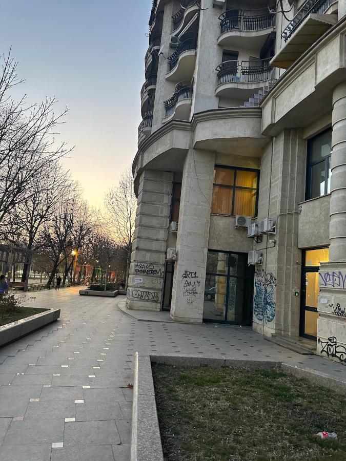 Unirii Lake Tribunal 布加勒斯特 外观 照片