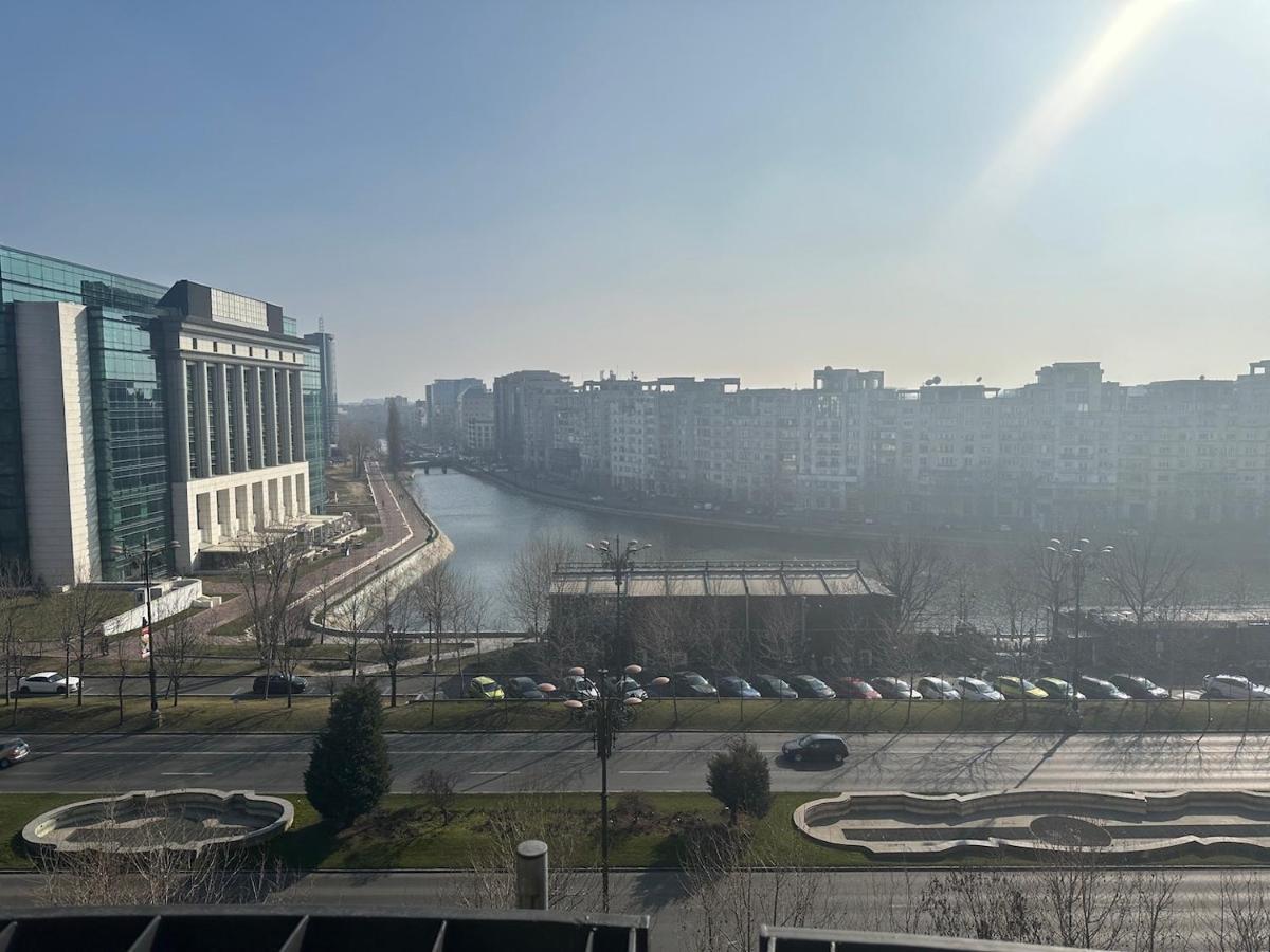 Unirii Lake Tribunal 布加勒斯特 外观 照片
