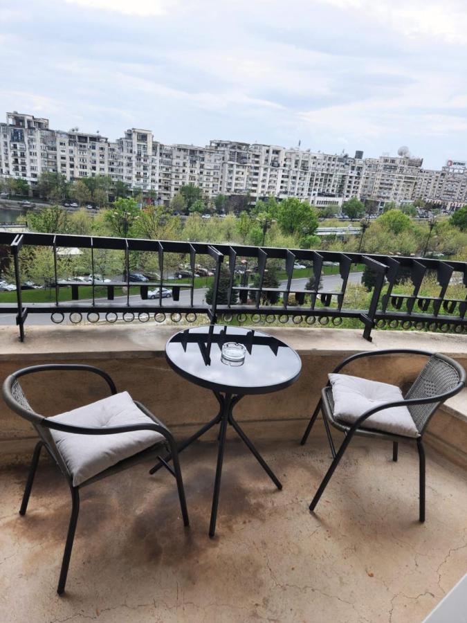 Unirii Lake Tribunal 布加勒斯特 外观 照片